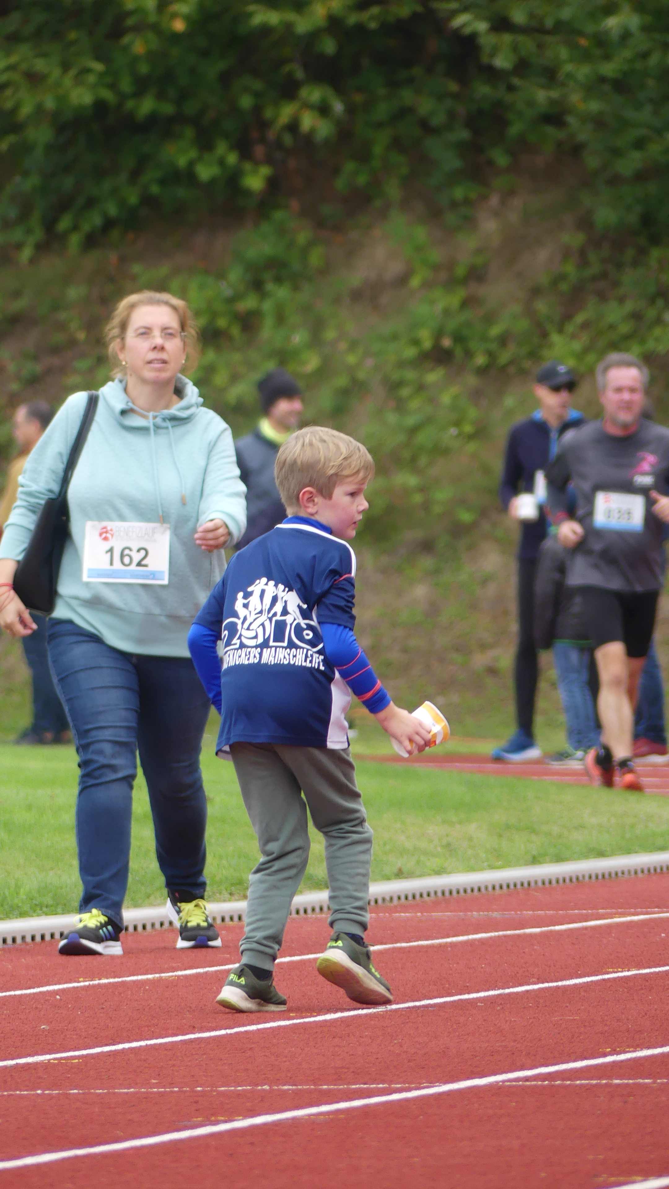 Bild vom 14. Benefizlauf im Jahr 2024. Dies ist das 72. Bild.